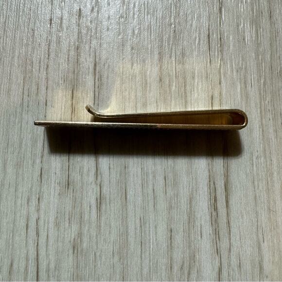 Vintage 2-3/8" Gold Tone & Black Multi Texture Design Vintage SWANK Tie Bar Clip - Picture 4 of 4